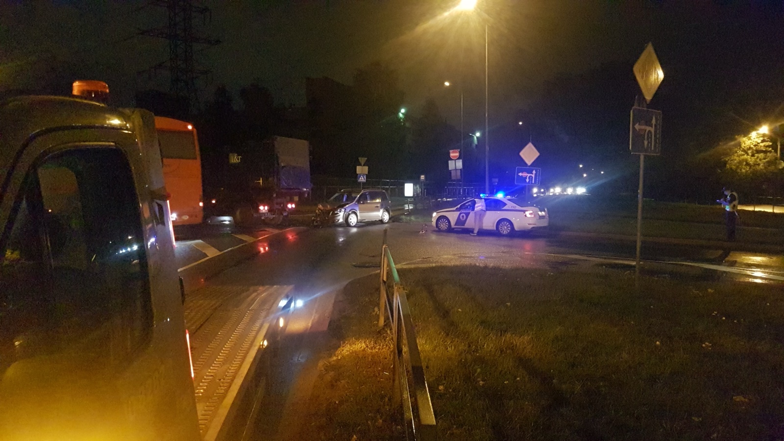 Auto logu šķidruma uzpilde un apkope pirms ziemas